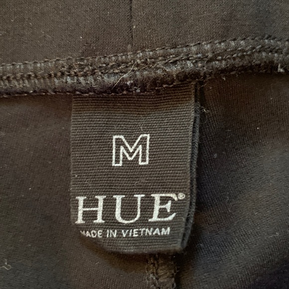 HUE Leggings With Black Faux Leather Piping - Picture 3 of 5